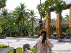 -三亚湾海居铂尔曼度假酒店