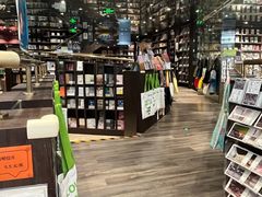 -钟书阁(群光广场店)
