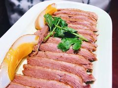 -潮界(LU·ONE凯德晶萃广场店)