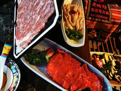 -老牌坊云南鱼豆花火锅(哈西万达店)
