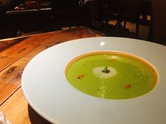 西葫芦瓜汤配扇贝刺身及黑鱼子酱-AZUL by FUEL蓝色·法式酒馆(琶醍店)