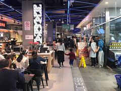 大堂-盒马鲜生(宝地店)