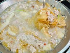 -老来福·非遗酸汤兔(凯旋路店)