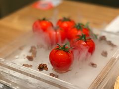 番茄脆菇沙拉-小大董·烤鸭(凤凰汇店)