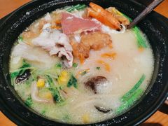 云南过桥米线-云海肴·汽锅鸡·云南菜(广安门天虹店)