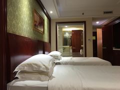 -维也纳酒店(桂林万象城火车站店)