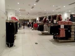 秋装-优衣库(苏州天虹CCMall石路店)