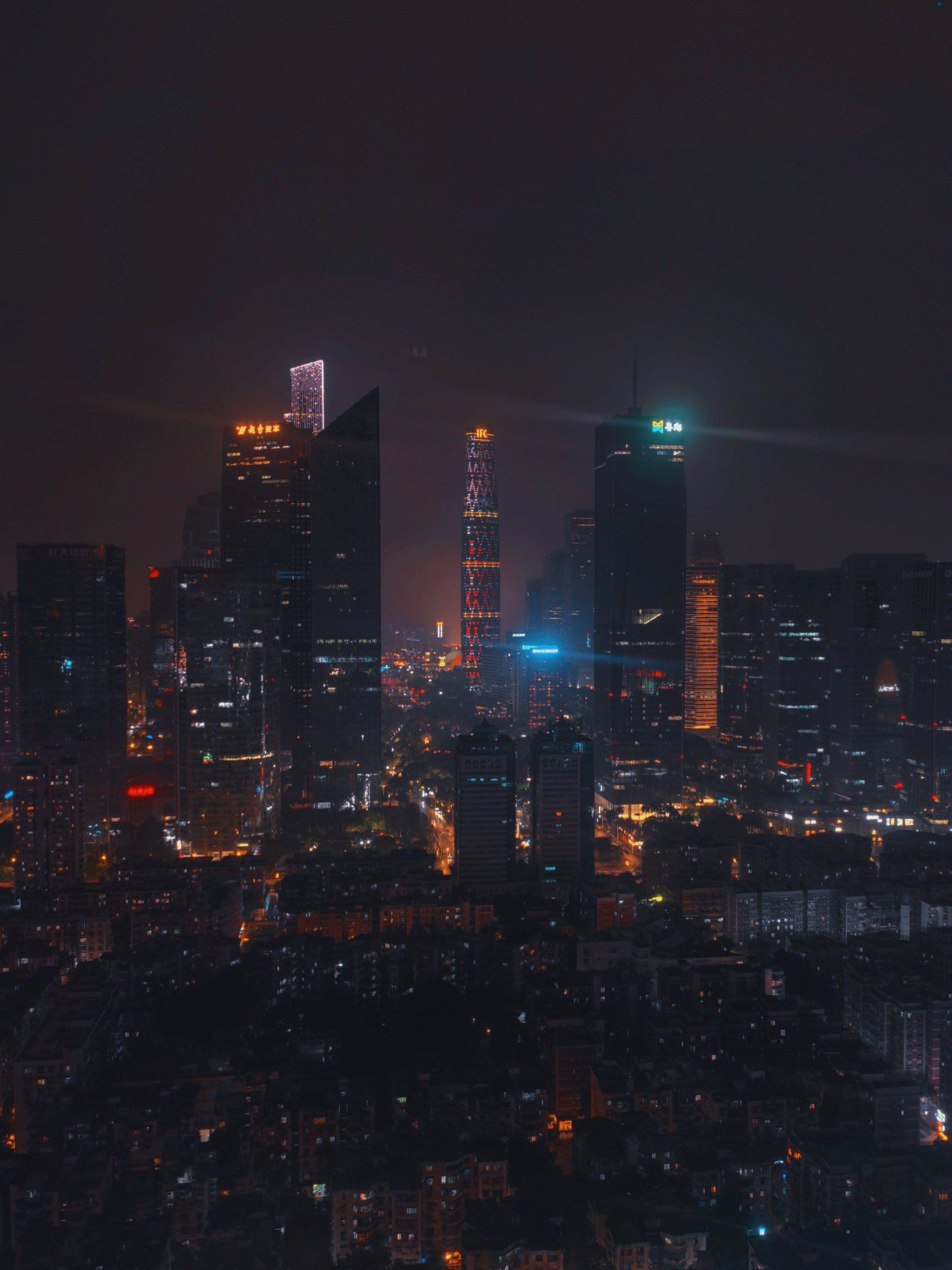 百米高楼上的广州夜景清吧