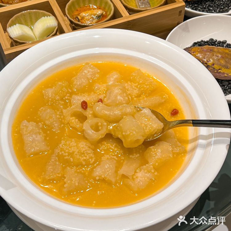 红沙大排档不踩雷海鲜，我们晚上吃的是一家海南私房菜