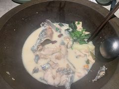 青椒紫苏锅-鲜潭蒸汽石锅鱼(五道口购物中心店)