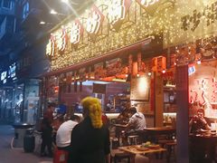 -有红鸡毛店·砂锅菜(抚琴夜市店)