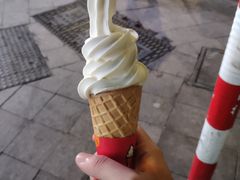 魔天脆脆冰淇淋-蜜雪冰城(（达明美食街店）)