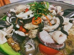 大头鱼无骨鱼身-将军陂美食山庄·瓦缸炭烧鸡