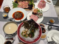 -红鼎豆捞·非遗鲍皇汤火锅(宝丰路店)