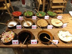 自助调料区-袁记串串香(梁家巷店)