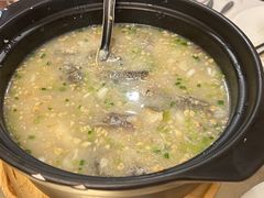 -光海鲜鱼翅餐厅(叻差拉披色路店)