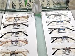 -博士眼镜(东莞东湖花园店)