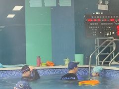 -Swim斯卫姆国际儿童游泳中心(红博中央公园店)