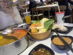 -呷哺呷哺 黄金牧场 (新中关购物中心店)