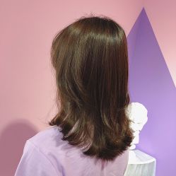 -变画·发型STUDIO