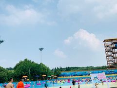 -热带风暴水上乐园