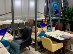 -港丽餐厅(高德置地店)