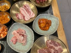 -臻牛烤肉