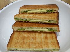 咖椰吐司-HELLO 27 意面·沙拉·帕尼尼