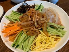 东北拉皮-奕景小馆·地道大连菜(恒隆广场店)