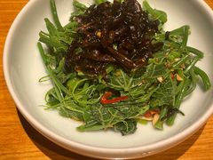 油鸡枞丝瓜尖-一坐一忘云南菜(北京skp店)
