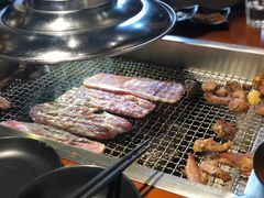 -肉甲韩国木炭烤肉(新壹街1店)