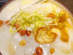 荔湾艇仔粥-龙凤点心饼家·39年老字号(松岗店)