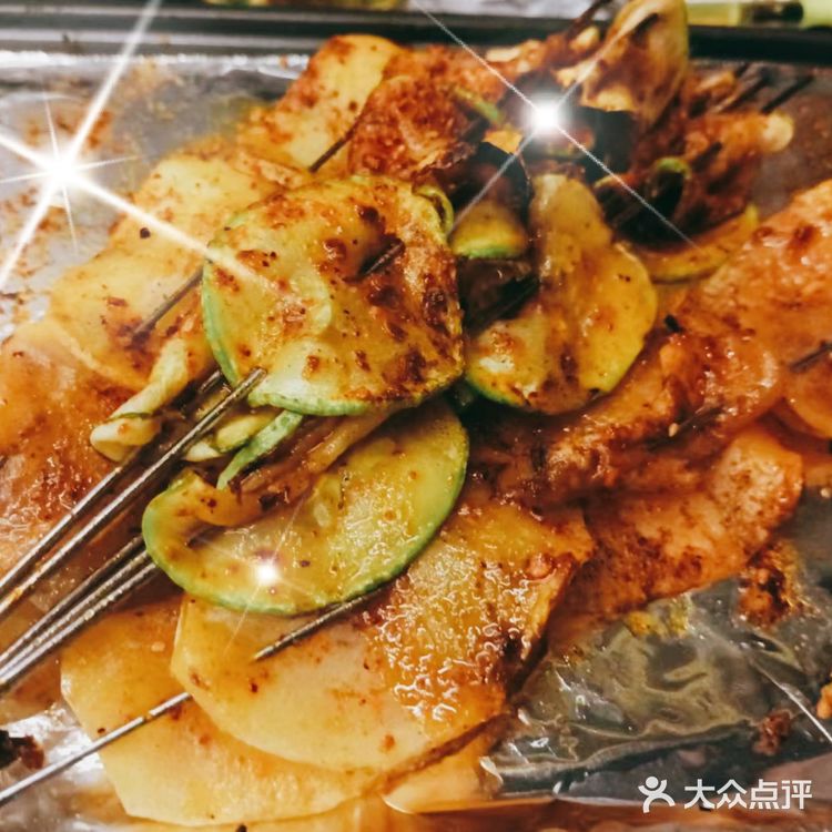 中粮新开的这家鲜货烧烤店绝对是你的不二之选。位置好找