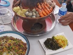 -一口猪海鲜浑锅·东北家常菜