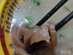 -驴登高步步顺驴肉店