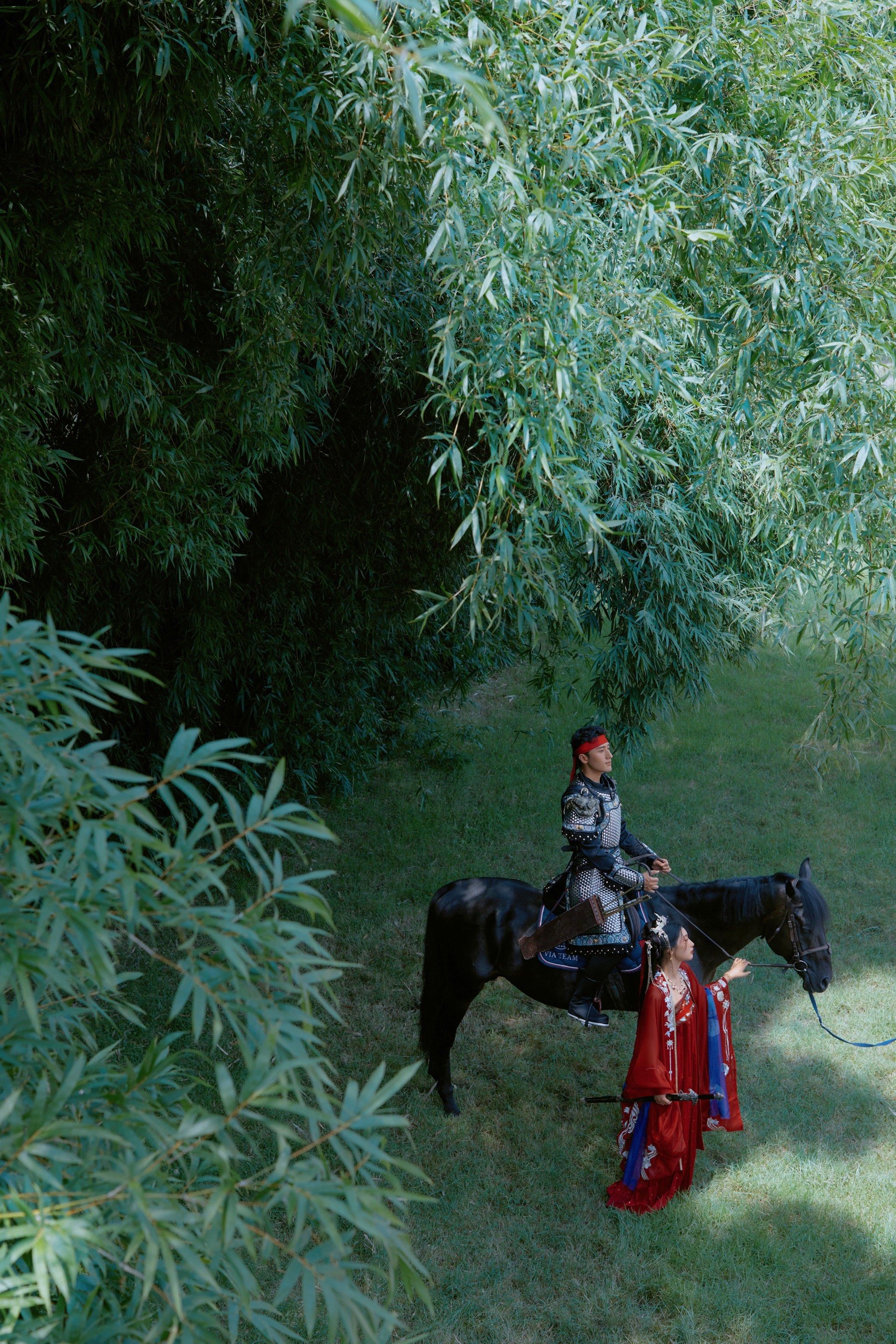 电影感的情侣汉服写真