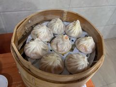 -莱莱小笼·乔艾