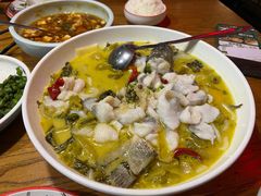 酸菜鱼-新白鹿餐厅(百联中环店)