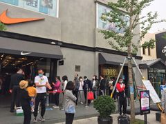 -拿渡·水煮鱼麻辣香锅(王府井奥莱·香江小镇店)