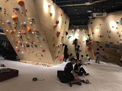 -Upper Climbing Gym 攀岩(华侨城店)