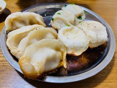 -黄阿姨锅贴大王(万航渡路店)