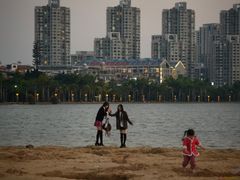 -湖泉半山温泉(湖泉生态园)