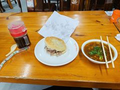 -京东一绝西海子西园烧饼夹肉