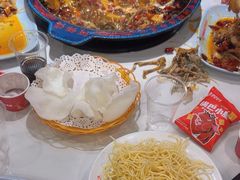 -何师傅美蛙鱼头(汉街店)