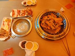 -黑金·寻焰自助百汇·烤肉·火锅(中街店)