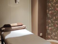 -莱蔻·圣灸堂·推拿艾灸(天山店)