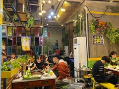 大堂-钢管厂五区小郡肝串串香(奥克斯广场锦城万达店)