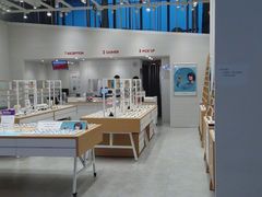 -JINS(上海环球金融中心店)