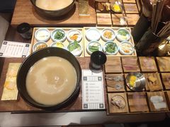 -银米·云南传统过桥米线(双廊黑金冠店)
