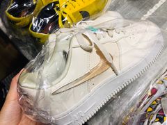 -京伟修鞋洗鞋奢侈品皮具护理店